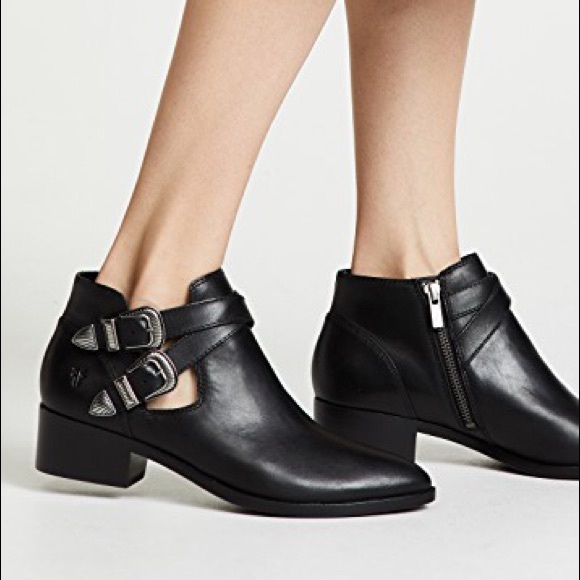 frye carly cut out shootie